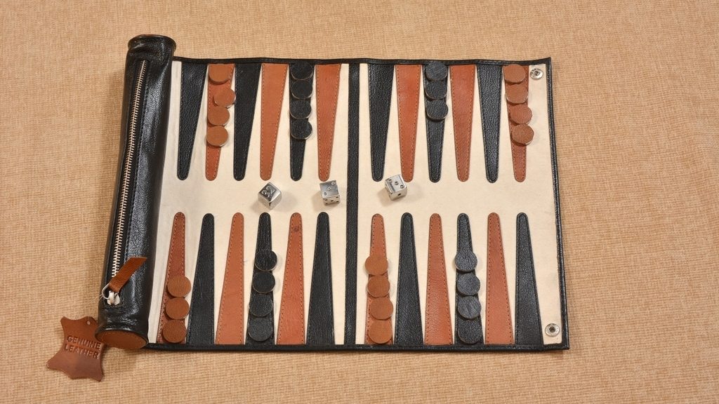 Genuine Leather Roll-up Backgammon Set