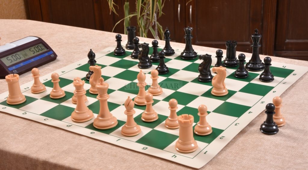PLASTIC CHESS PIECES with free international shipping