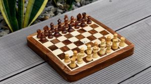 7 Inch TRAVEL SERIES FOLDING MAGNETIC LACQUER CHESS SET SHEESHAM & MAPLE 