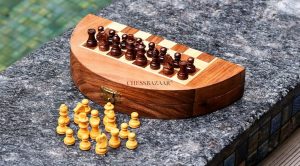 TRAVEL SERIES FOLDING MAGNETIC ROUND SHAPE CHESS SET IN SHEESHAM WOOD AND MAPLE
