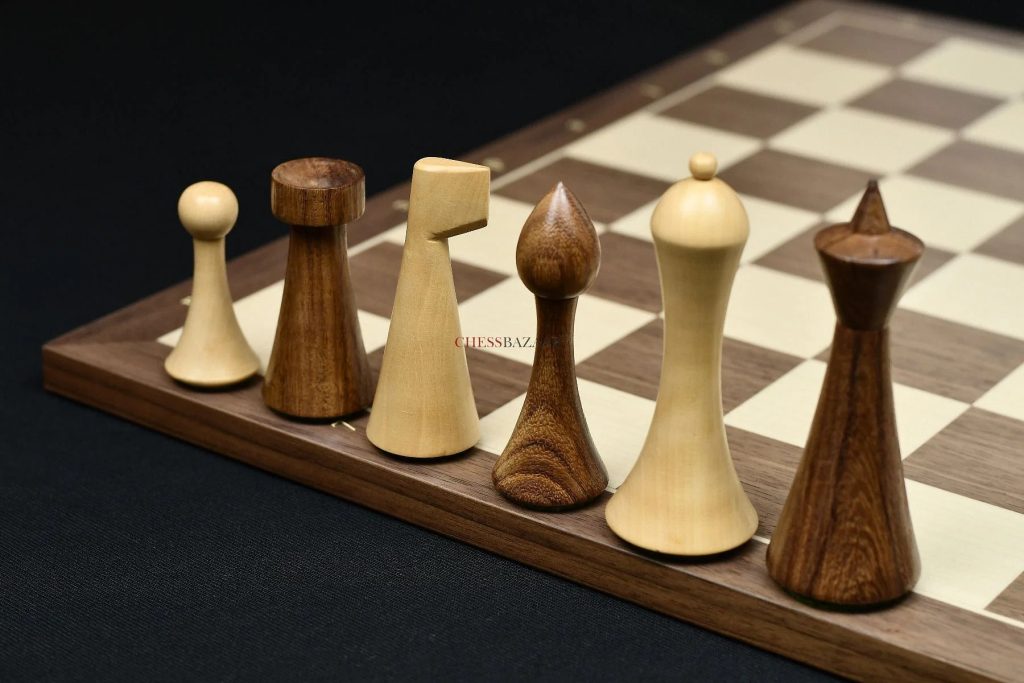 Minimalist Hermann Ohme Chess Set