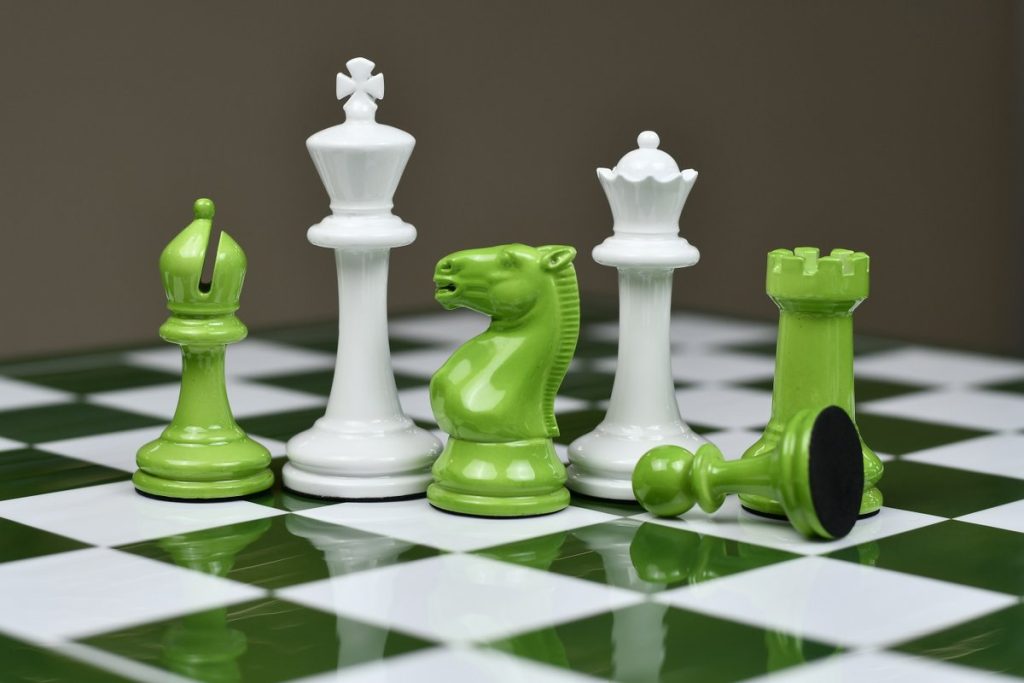 Shamrock Chess Set