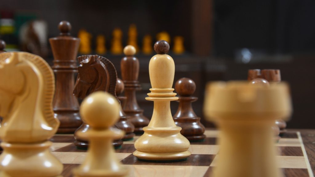 Bishop Dubrovnik Chess Set