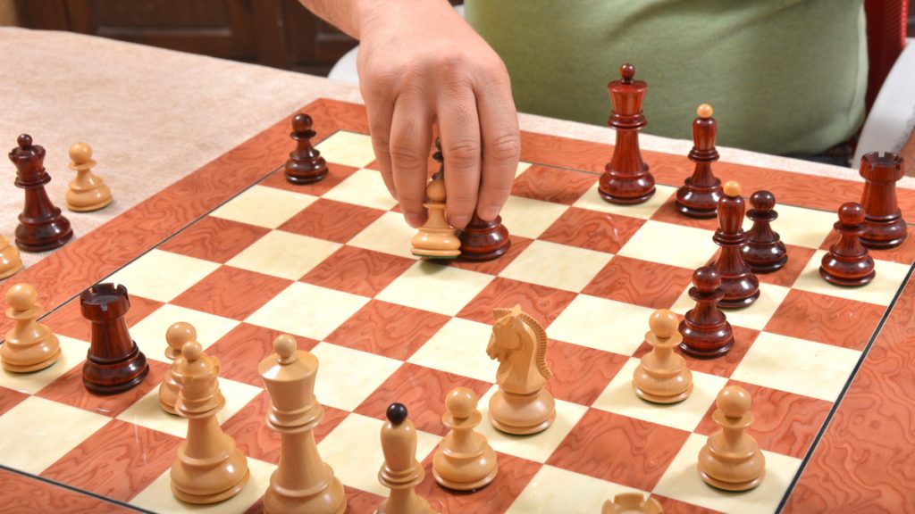 Easy to play Dubrovnik Chess Pieces
