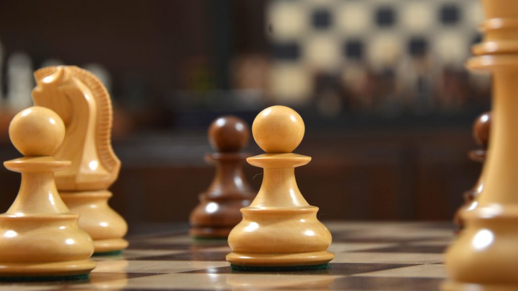 Pawn of Dubrovnik Chess Set